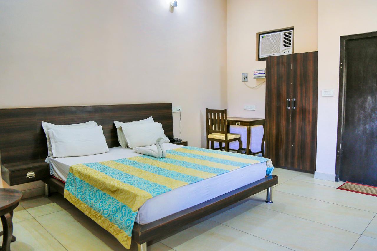 Gulmohar Sariska Resort Bairāt Buitenkant foto