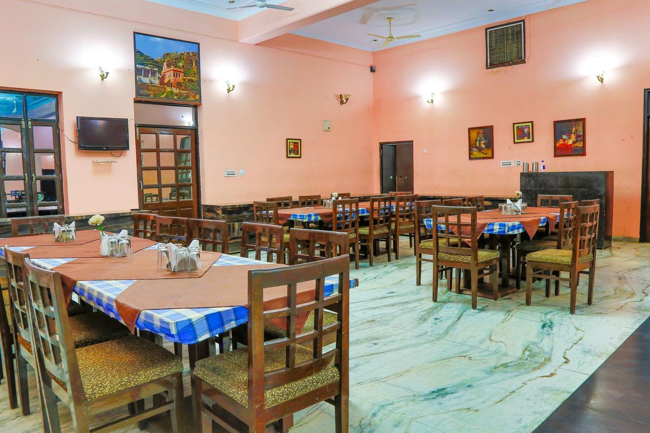 Gulmohar Sariska Resort Bairāt Buitenkant foto