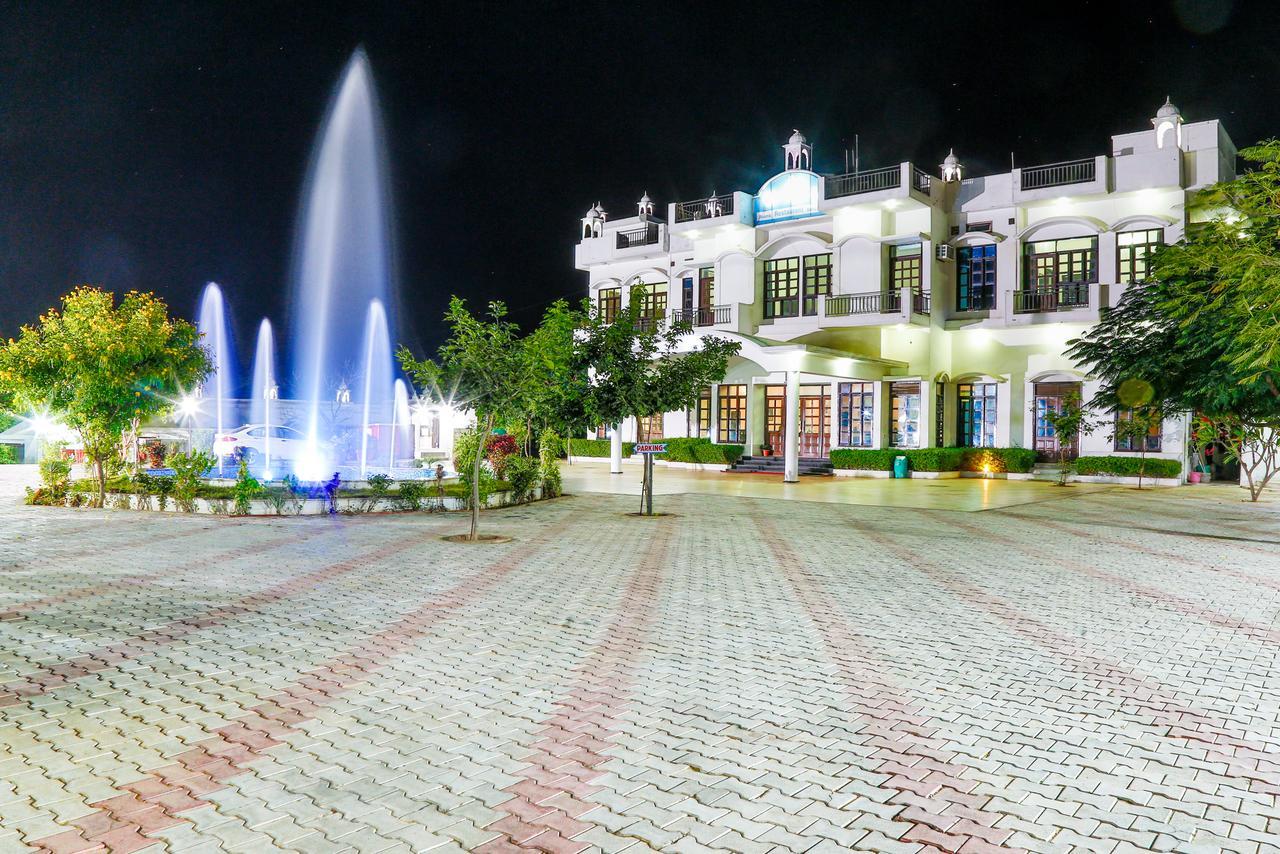 Gulmohar Sariska Resort Bairāt Buitenkant foto